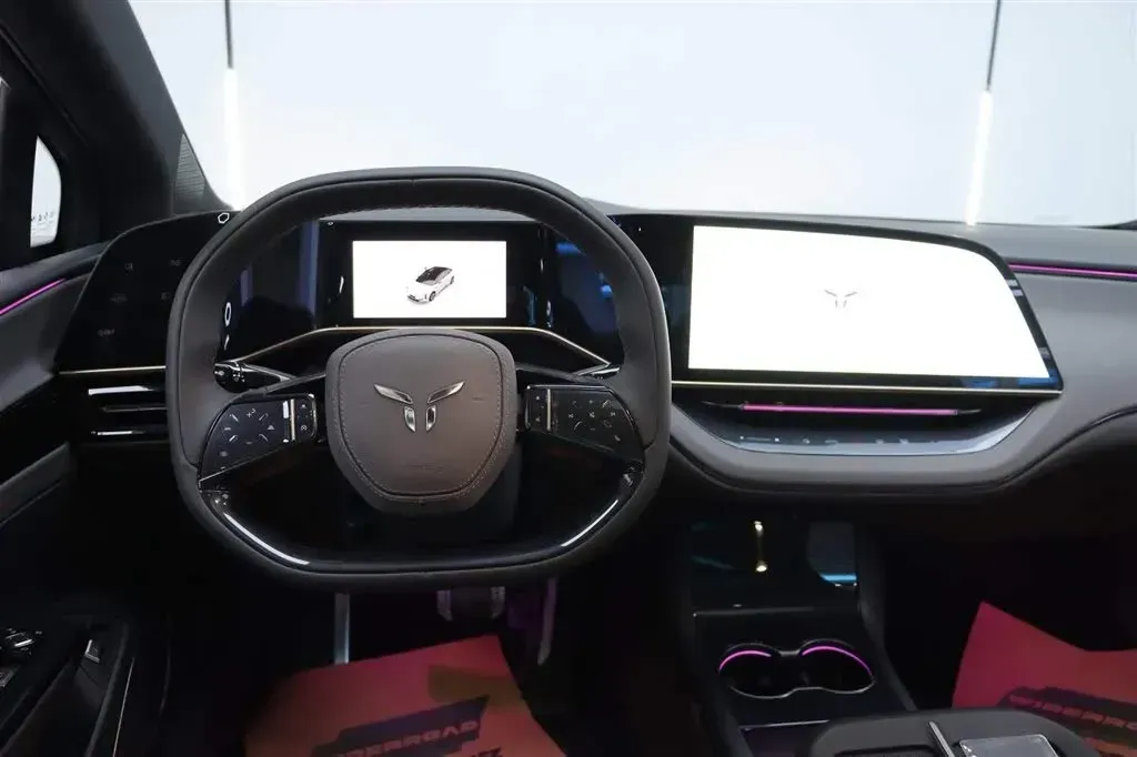 2024 HongQi EH7 BEV 75KWH,autocango,china used car exporter,china ev exporter,chinese used car exporter,chinese used ev exporter