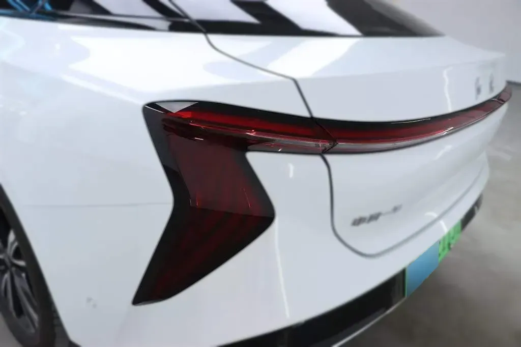 2024 HongQi EH7 BEV 75KWH,autocango,china used car exporter,china ev exporter,chinese used car exporter,chinese used ev exporter