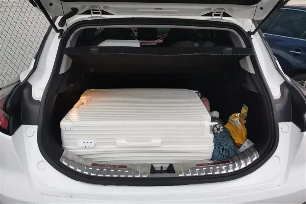 2021 Geely Emgrand S 1.4T 141HP L4 CVT,autocango,china used car exporter,china ev exporter,chinese used car exporter,chinese used ev exporter