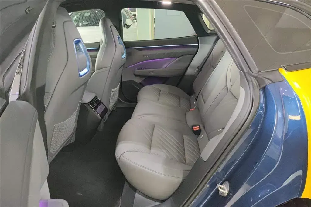 2024 Zeekr 001 BEV 95KWH,autocango,china used car exporter,china ev exporter,chinese used car exporter,chinese used ev exporter