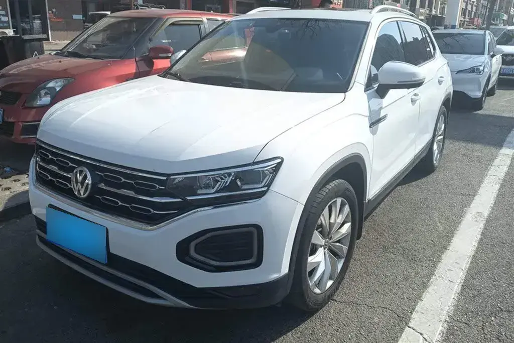 2021 Volkswagen Tayron 2.0T 220HP L4 7DCT