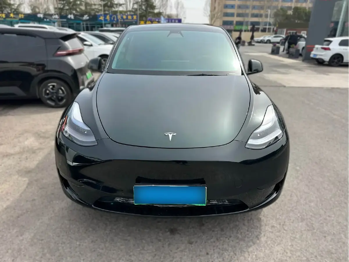 2022 Tesla Model Y BEV 60KWH