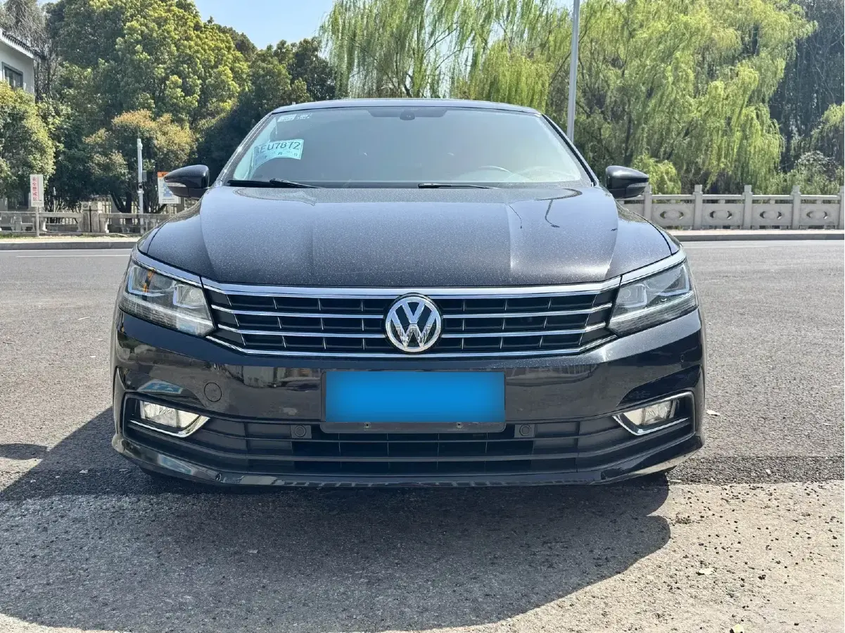 2017 Volkswagen Passat 1.4T 150HP L4 7DCT