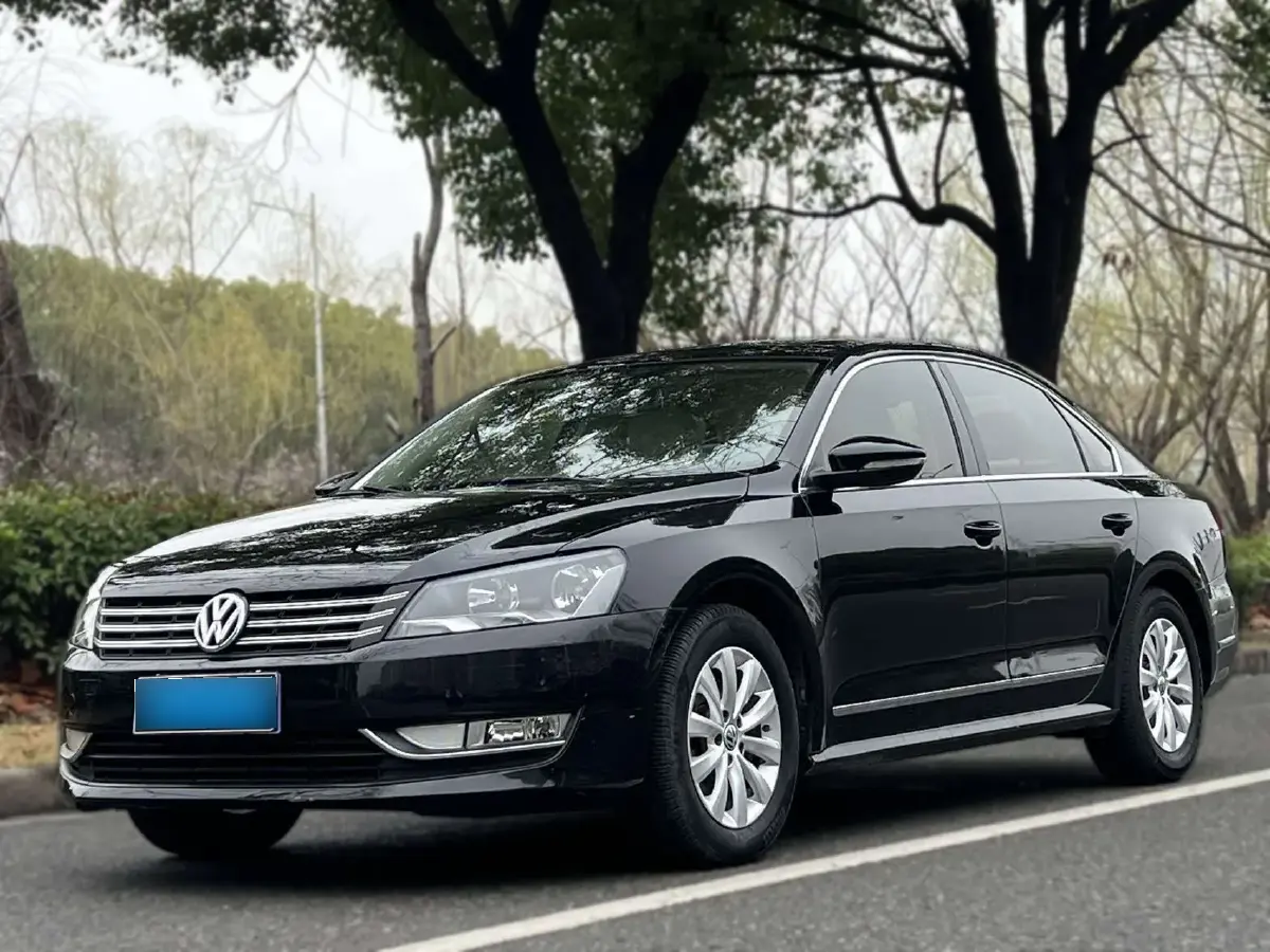 2013 Volkswagen Passat 1.8T 160HP L4 7DCT