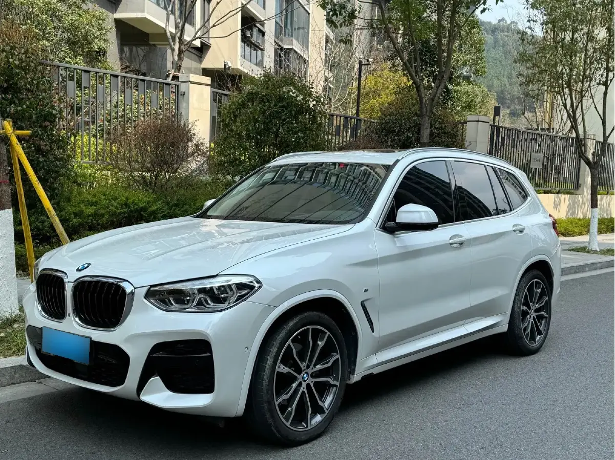 2021 BMW X3 2.0T 252HP L4 8AT