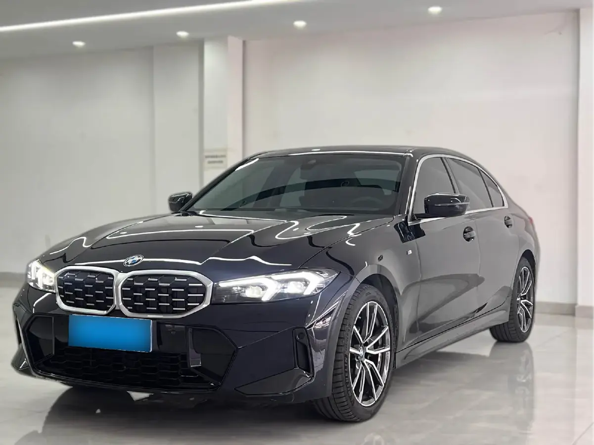 2024 BMW 3 Series 2.0T 184HP L4 8AT