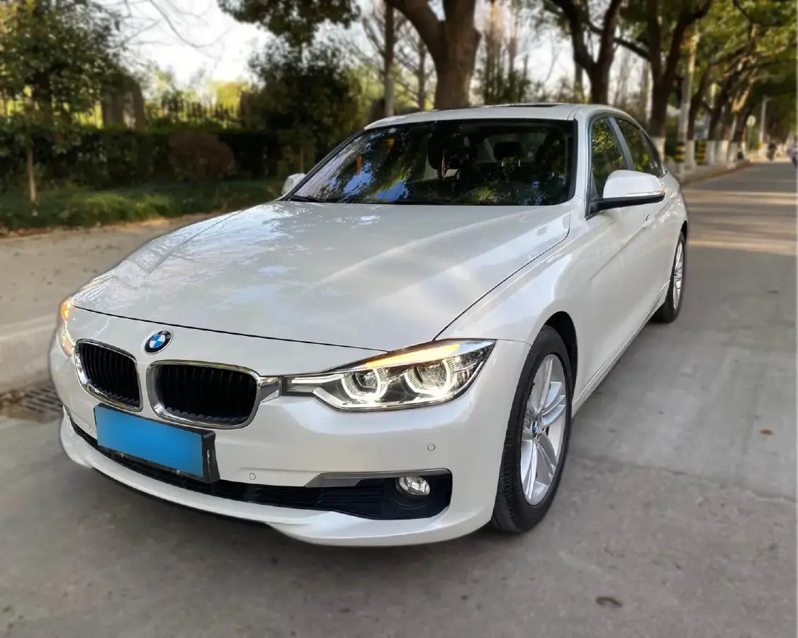 2017 BMW 3 Series 2.0T 184HP L4 8AT