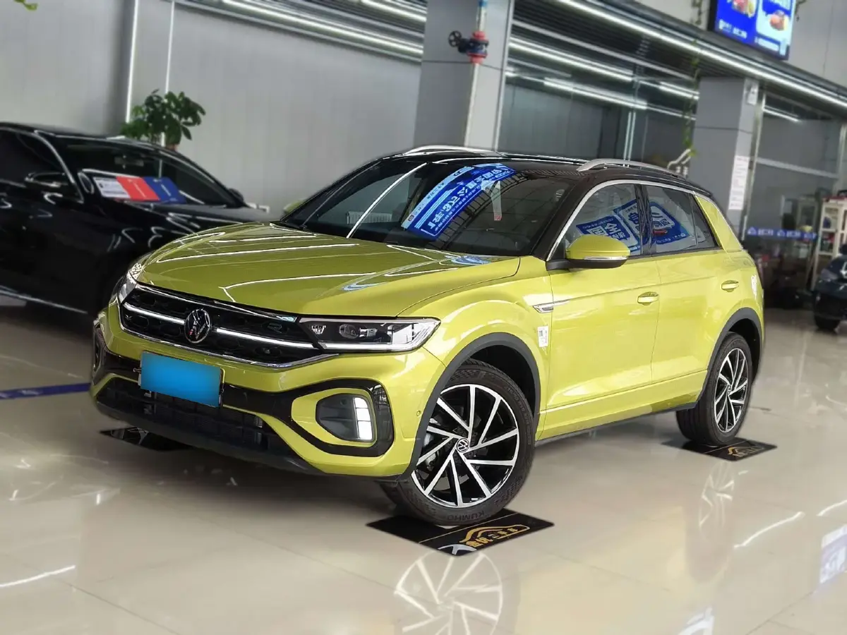2023 Volkswagen T-Roc 1.5T 160HP L4 7DCT