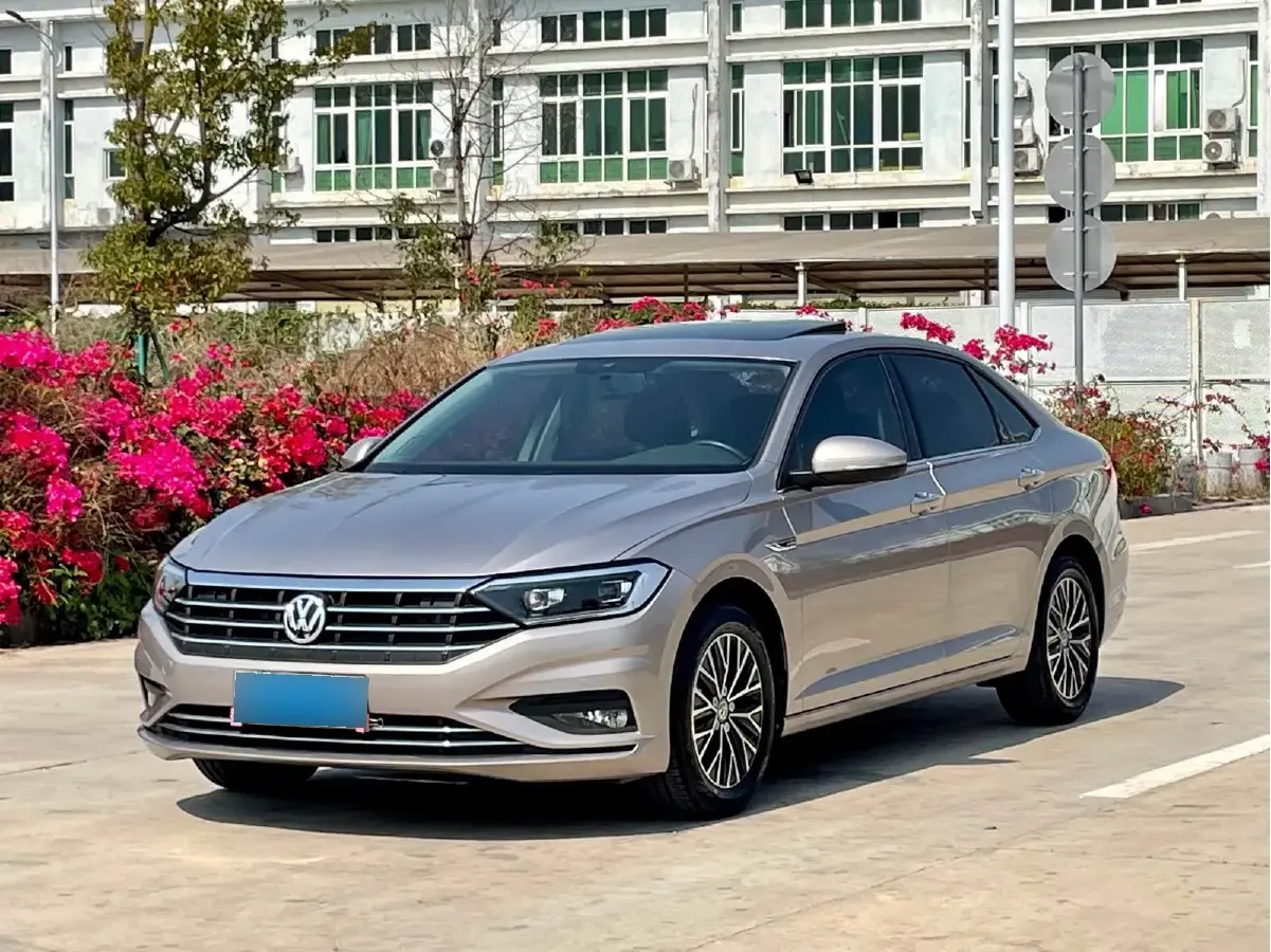 2020 Volkswagen Sagitar 1.4T 150HP L4 7DCT