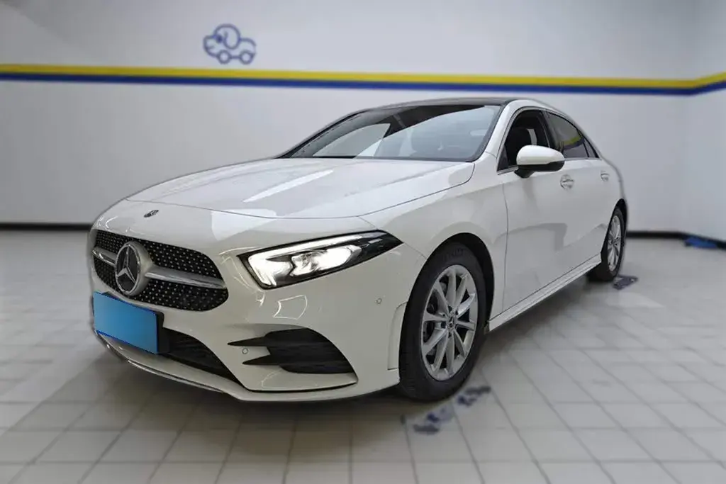 2020 Mercedes-Benz A Class 1.3T 163HP L4 7DCT