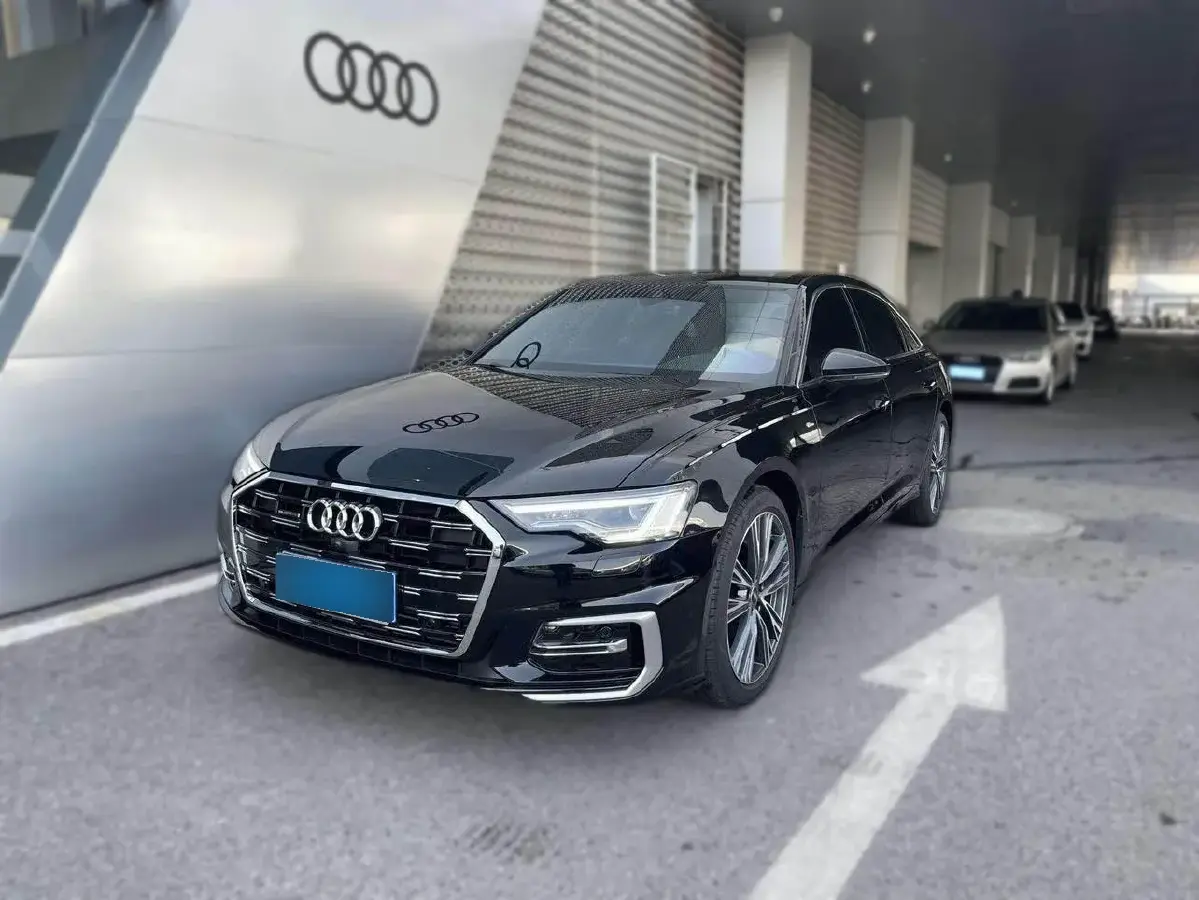 2024 Audi A6L 2.0T 245HP L4 7DCT