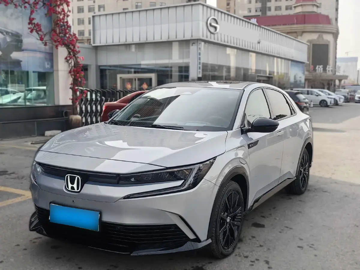2024 Honda e:NP2 BEV 68.8KWH