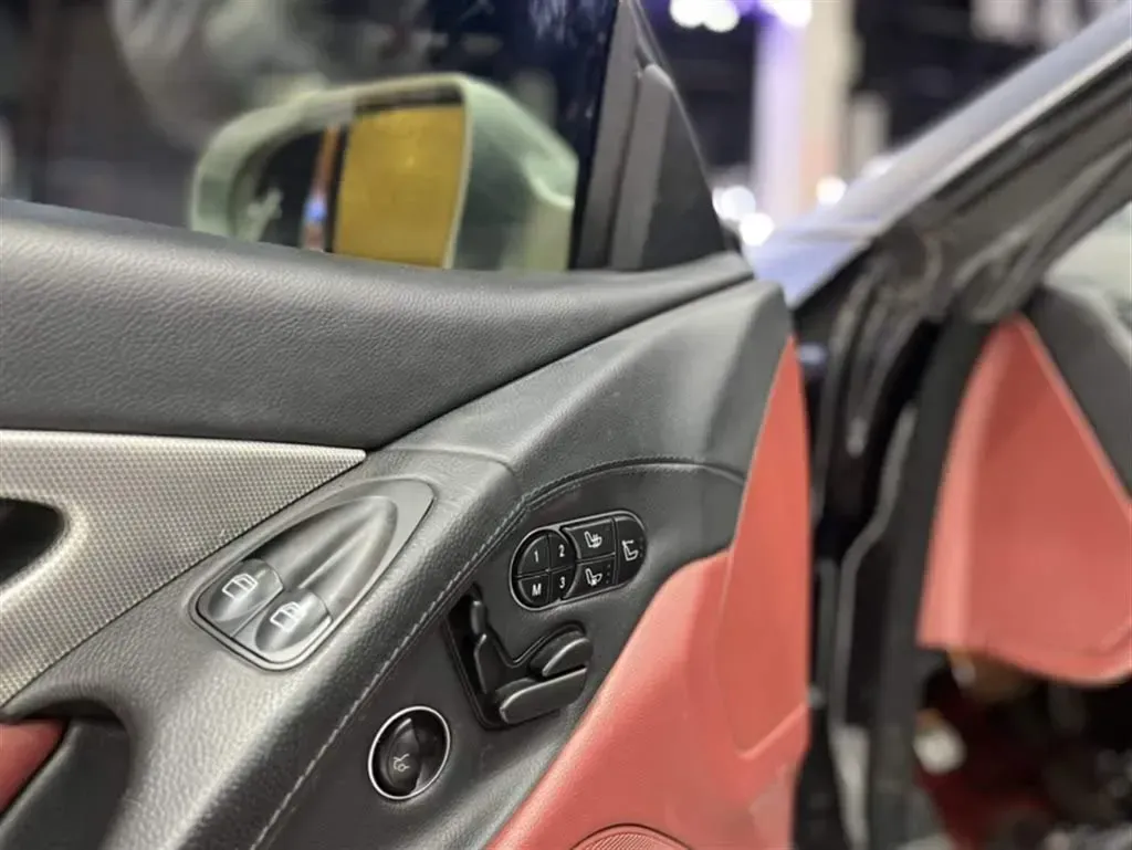 2011 Mercedes-Benz SL Class 3.0L 231HP V6 7AT,autocango,china used car exporter,china ev exporter,chinese used car exporter,chinese used ev exporter