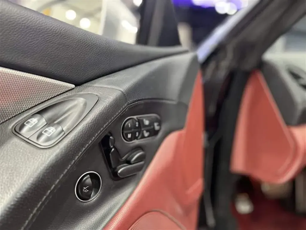 2011 Mercedes-Benz SL Class 3.0L 231HP V6 7AT,autocango,china used car exporter,china ev exporter,chinese used car exporter,chinese used ev exporter