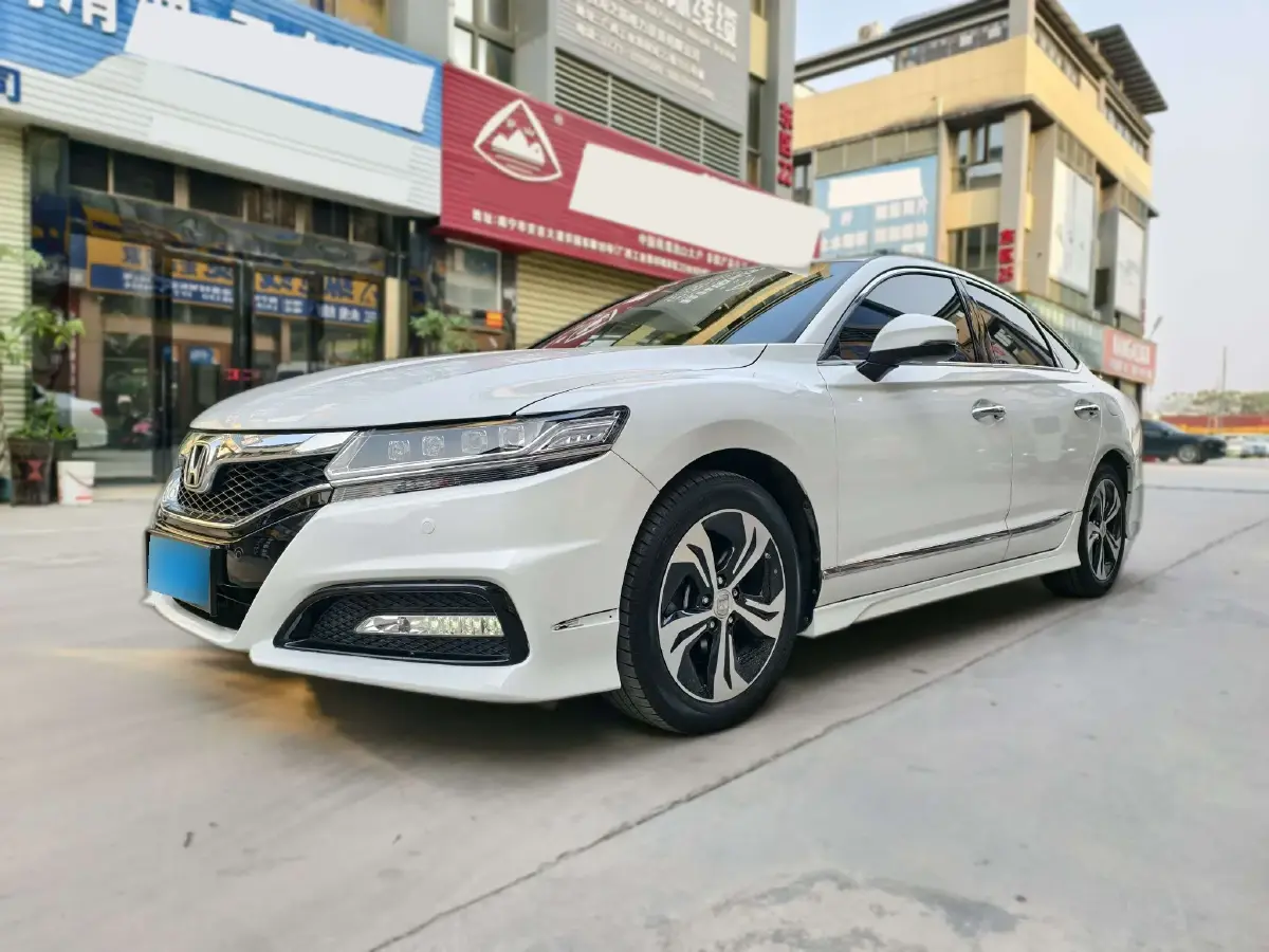 2017 Honda Spirior 2.4L 208HP L4 8DCT