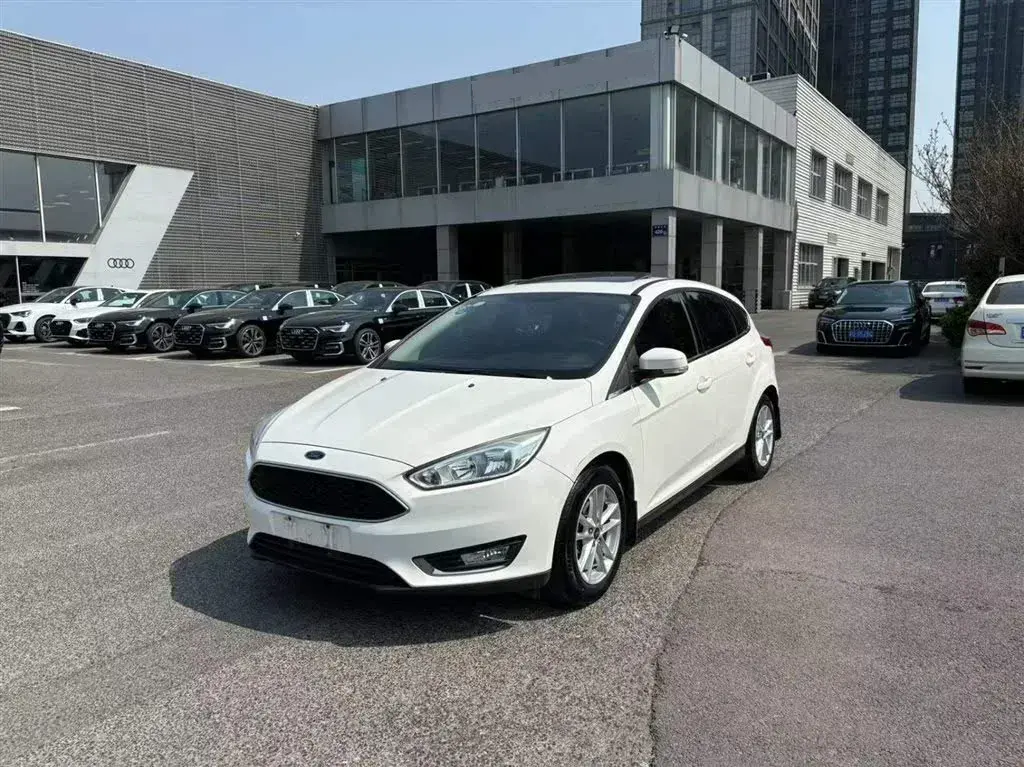 2017 Ford Focus 1.6L 125HP L4 6DCT
