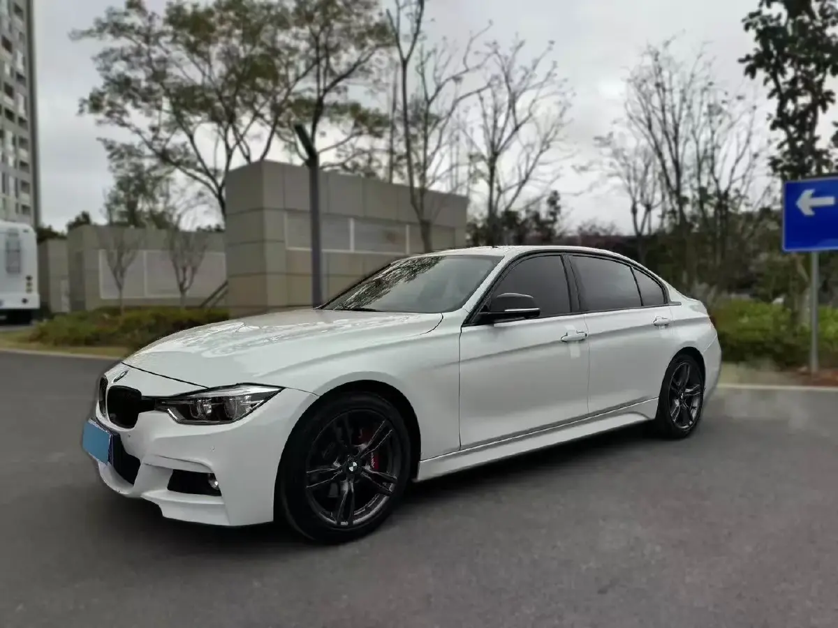 2019 BMW 3 Series 2.0T 184HP L4 8AT