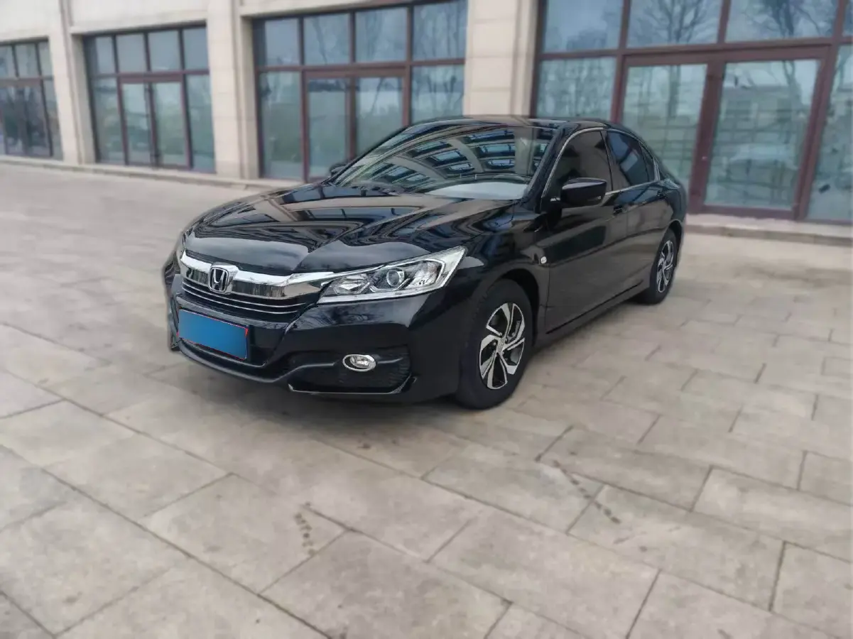 2016 Honda Accord 2.0L 155HP L4 CVT