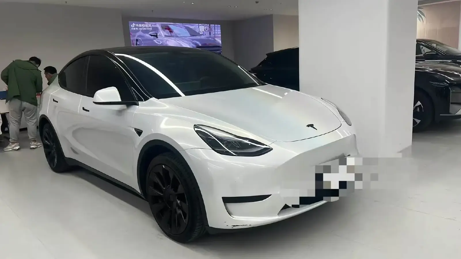 2022 Tesla Model Y BEV 60KWH