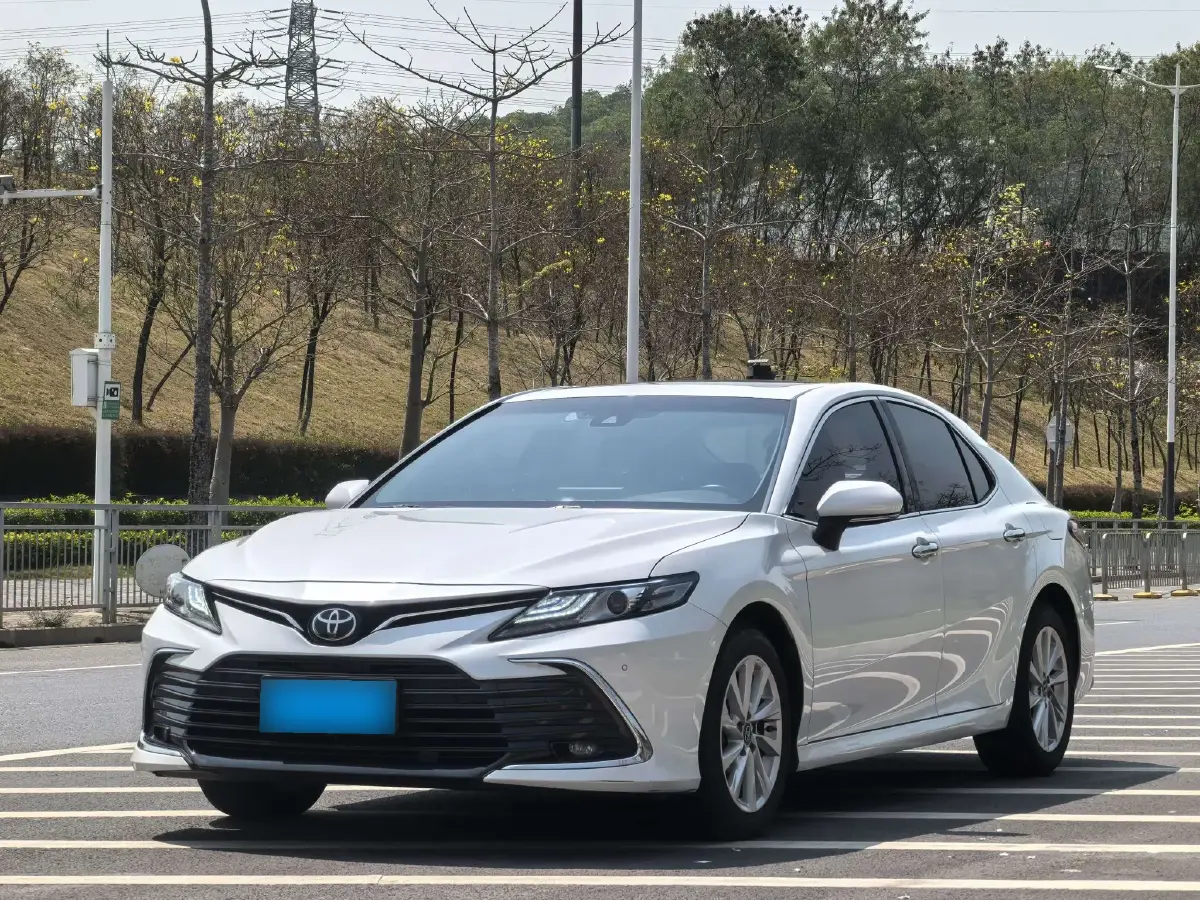2021 Toyota Camry 2.0L 178HP L4 CVT