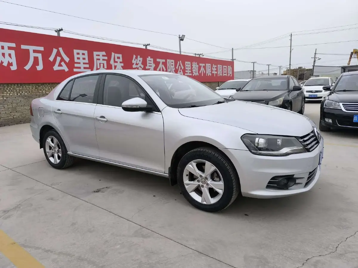 2014 Volkswagen Bora 1.6L 105HP L4 6AT