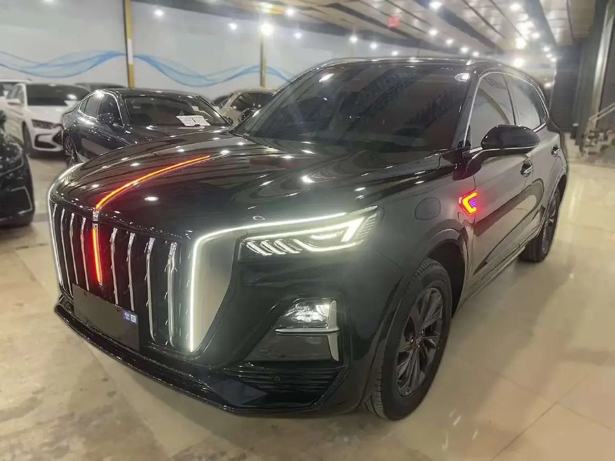 2023 HongQi HS5 2.0T 252HP L4 8AT