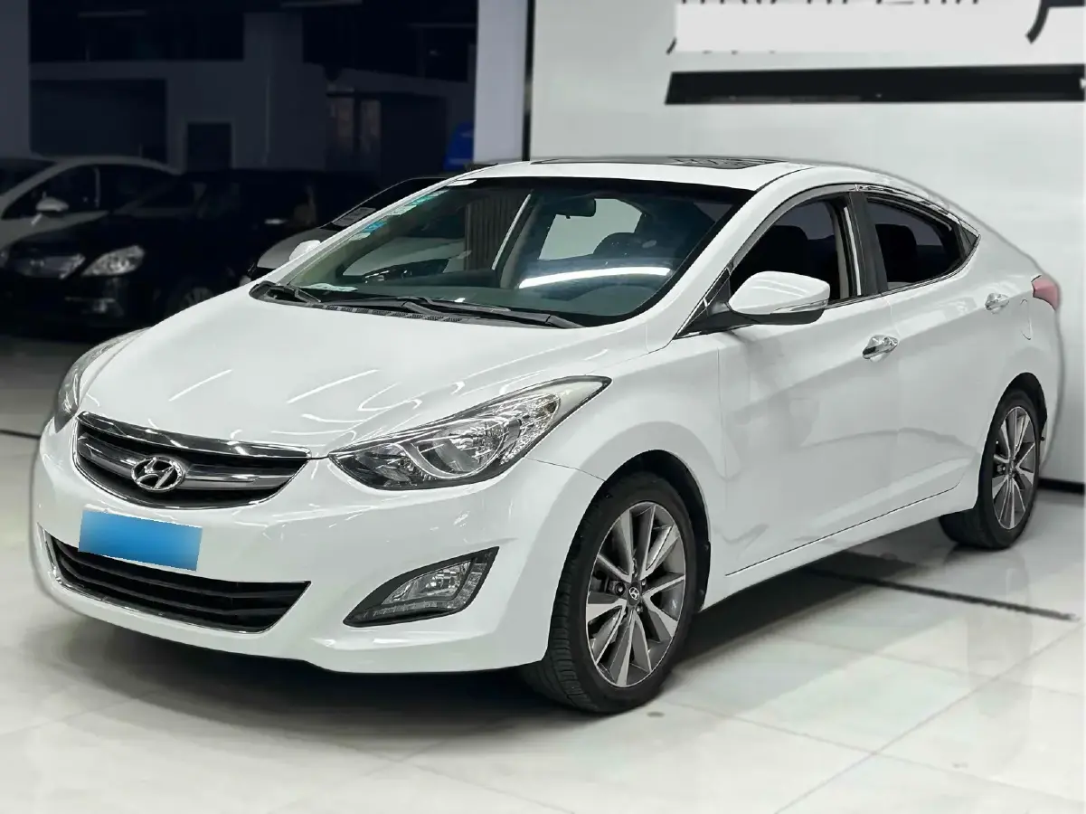 2015 Hyundai Elantra 1.6L 128HP L4 6AT