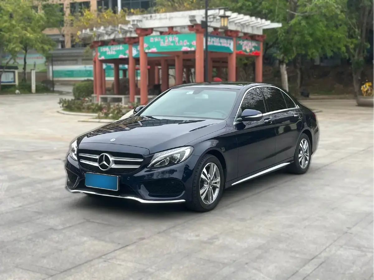 2018 Mercedes-Benz C Class 2.0T 184HP L4 9AT