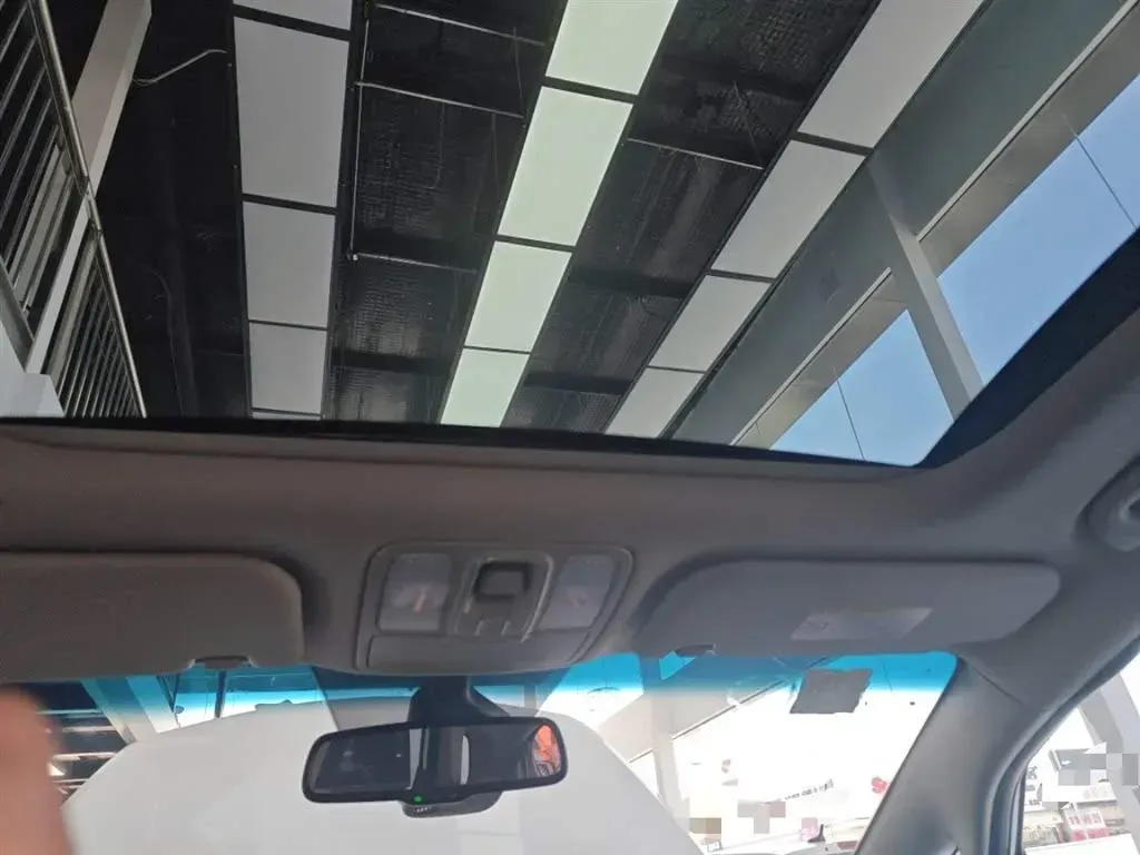 2013 Kia Carens 2.0L 152HP L4 6AT,autocango,china used car exporter,china ev exporter,chinese used car exporter,chinese used ev exporter