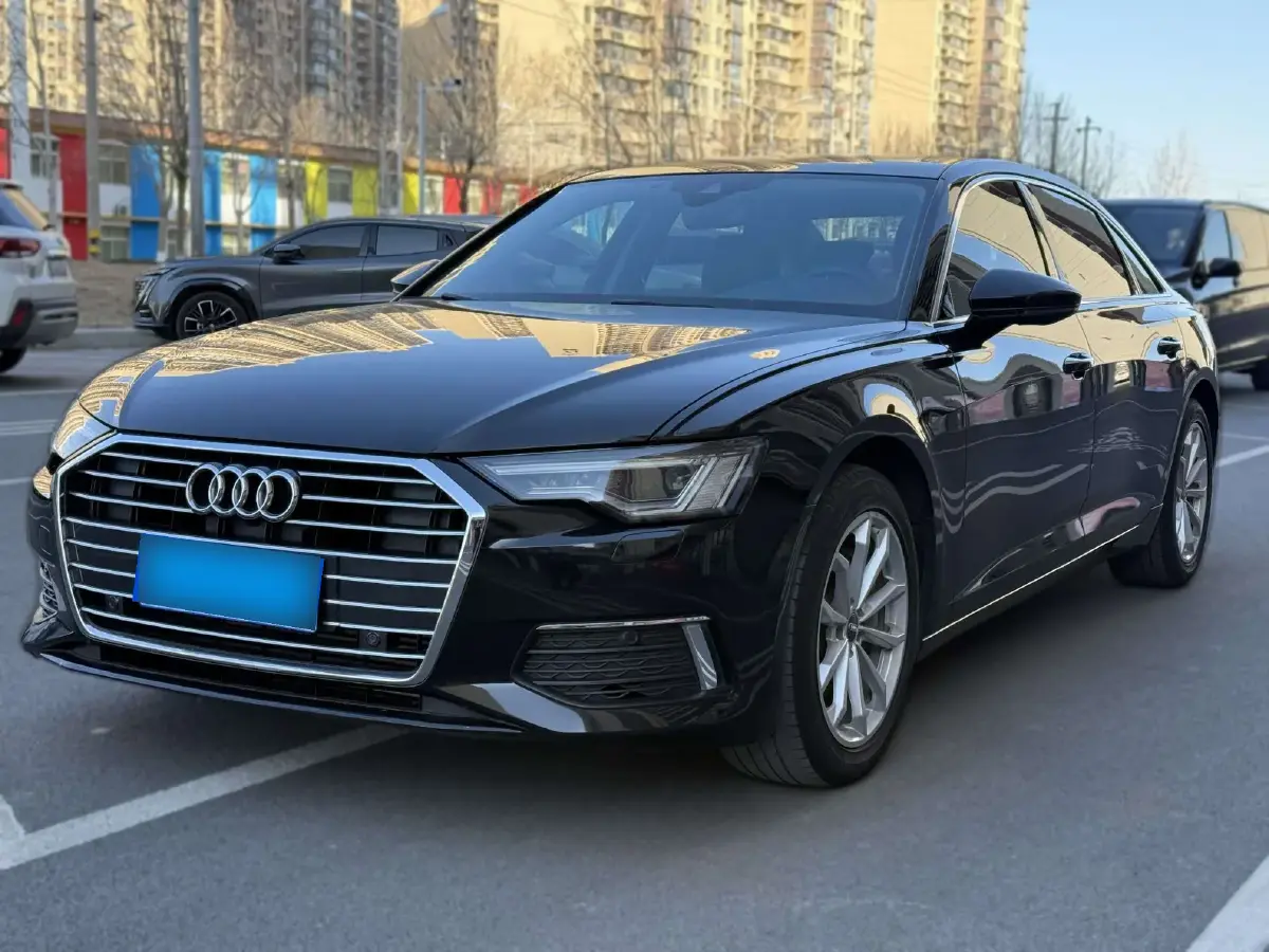 2020 Audi A6L 2.0T 190HP L4 7DCT