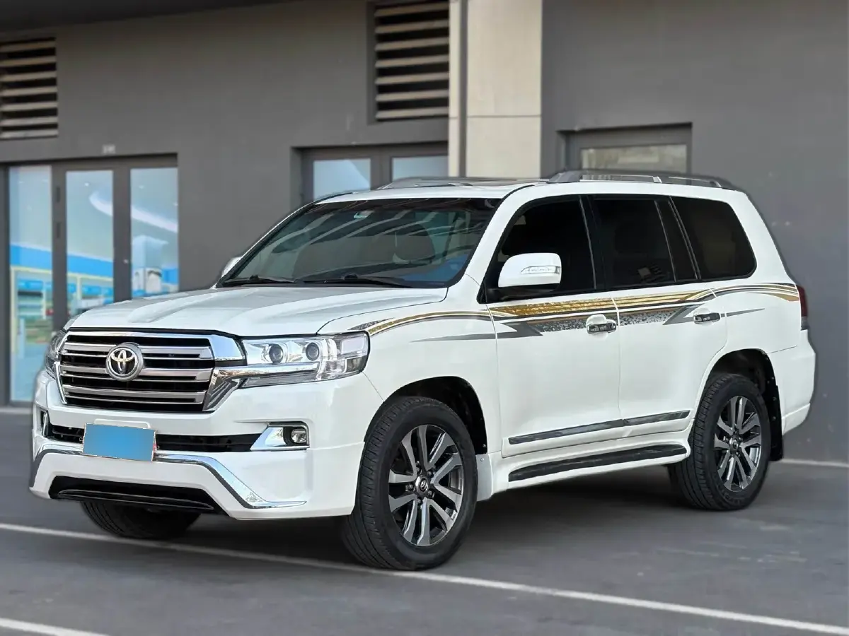2015 Toyota Land Cruiser 4.6L 310HP V8 6AT
