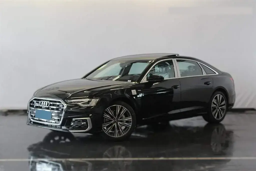 2025 Audi A6L 2.0T 245HP L4 7DCT