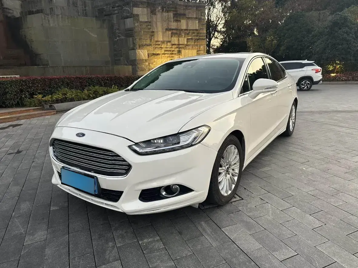 2013 Ford Mondeo 2.0T 203HP L4 6AT