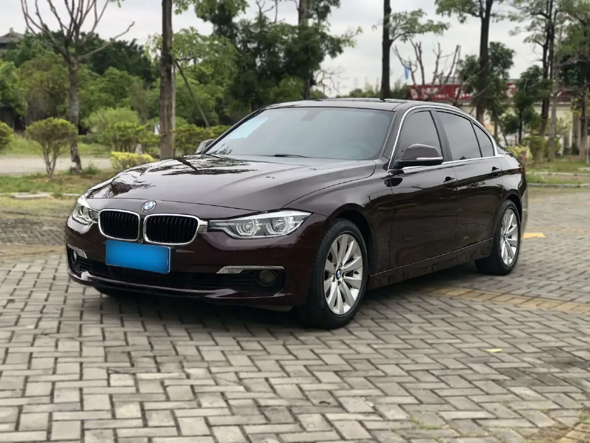 2017 BMW 3 Series 1.5T 136HP L3 8AT