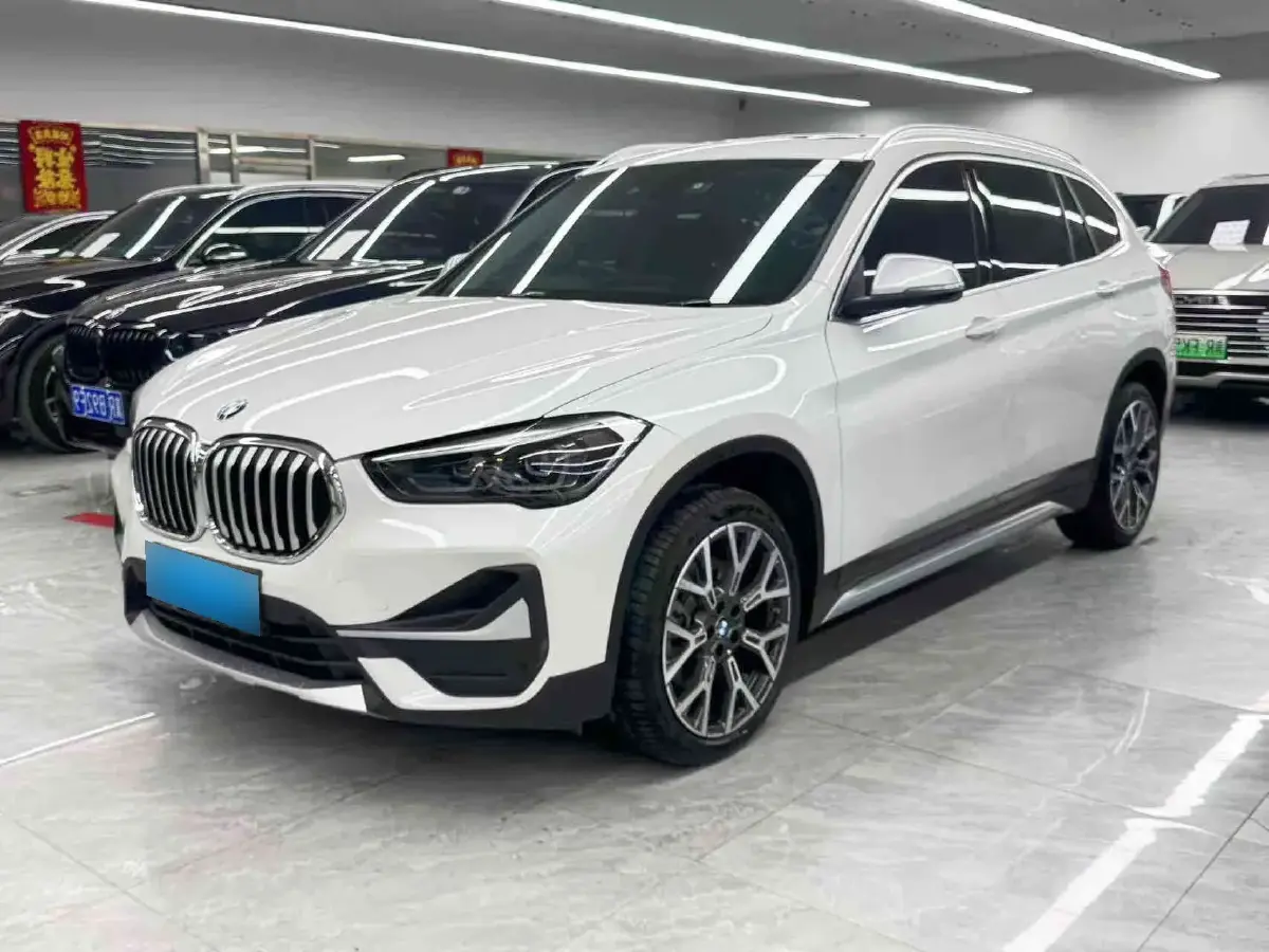 2021 BMW X1 2.0T 192HP L4 8AT