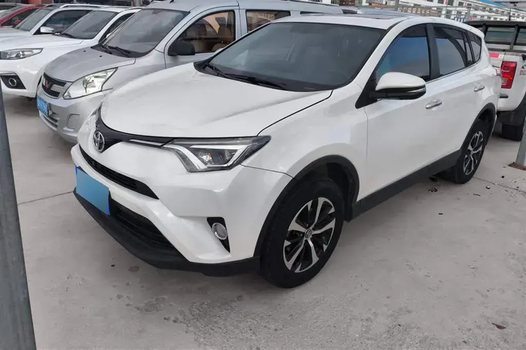 2019 Toyota RAV4 2.0L 151HP L4 CVT