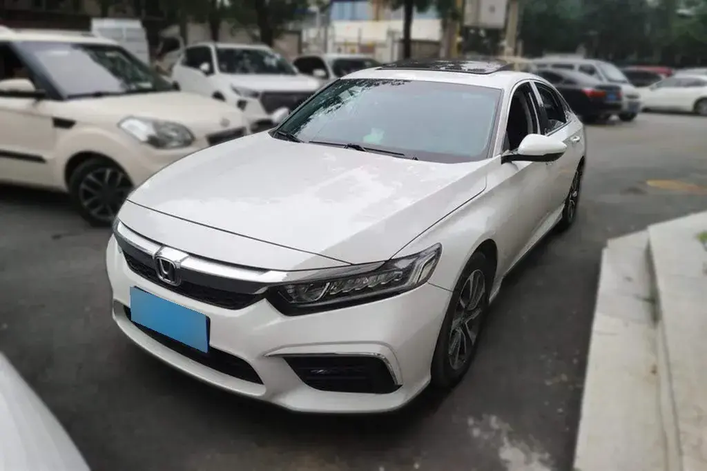 2019 Honda Inspire 1.5T 194HP L4 CVT