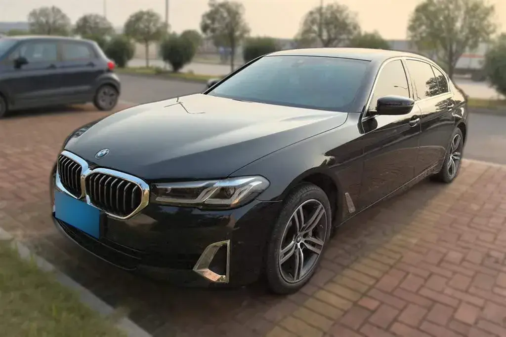 2021 BMW 5 Series 2.0T 252HP L4 8AT