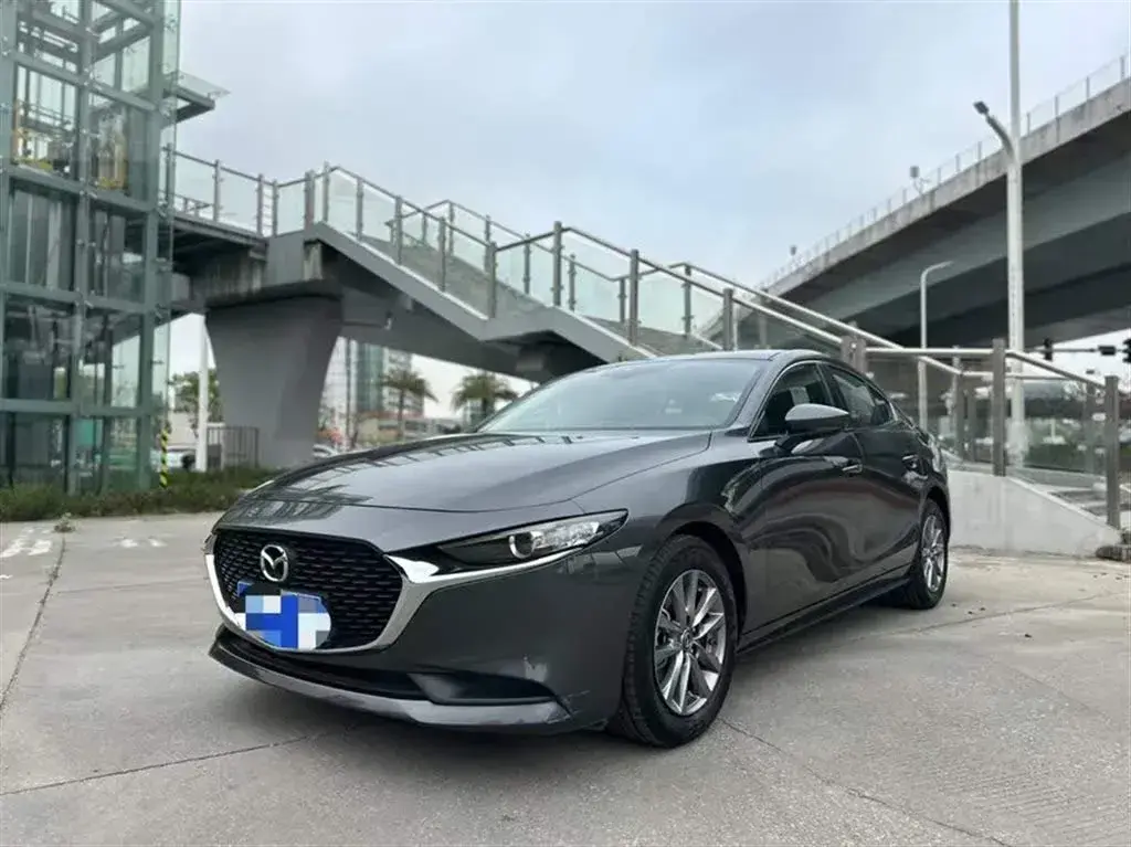 2021 Mazda 3 Axela 2.0L 158HP L4 6AT