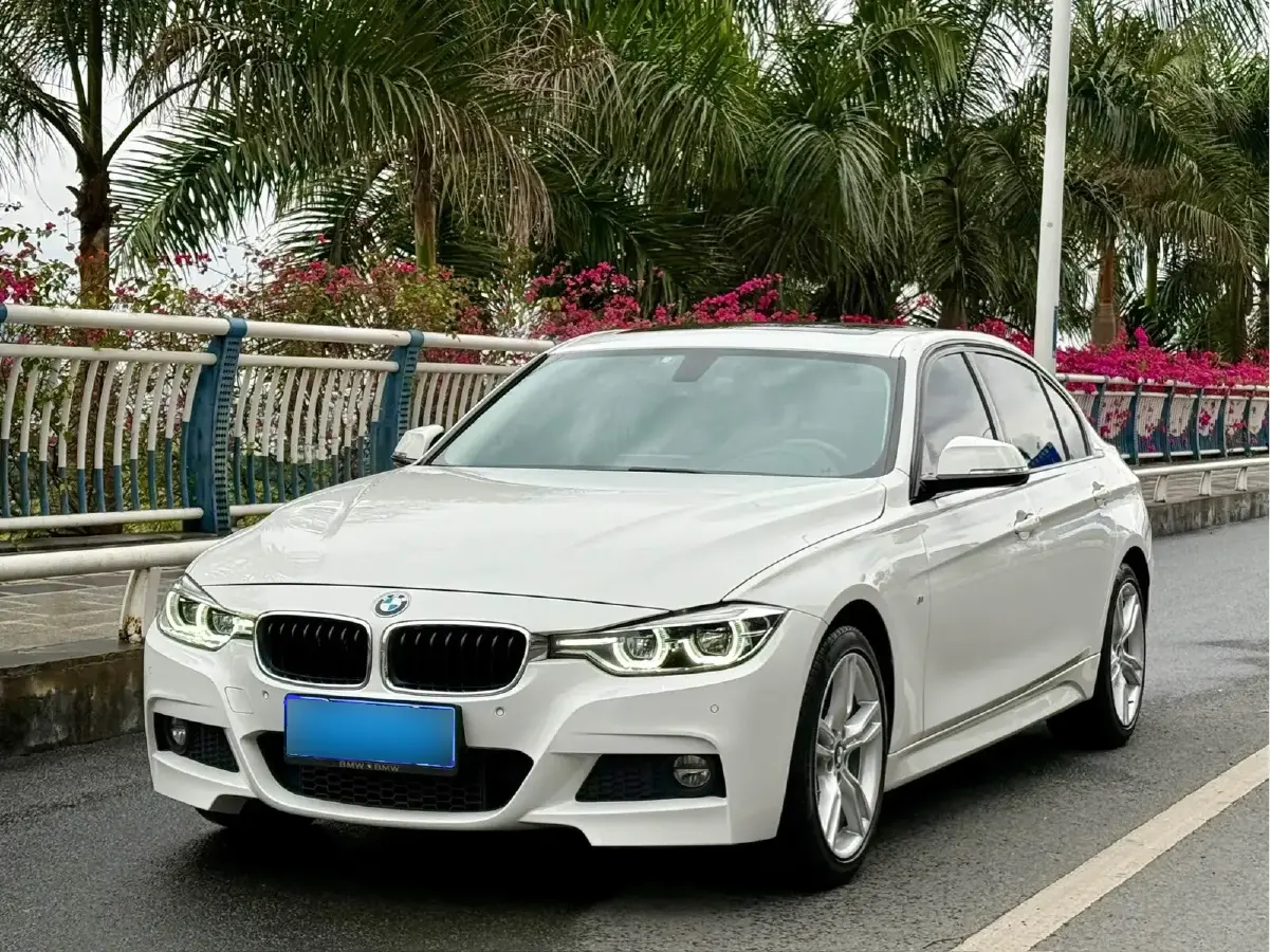 2018 BMW 3 Series 2.0T 184HP L4 8AT