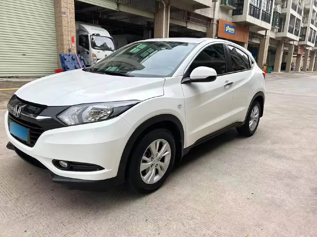 2015 Honda Vezel 1.5L 131HP L4 CVT