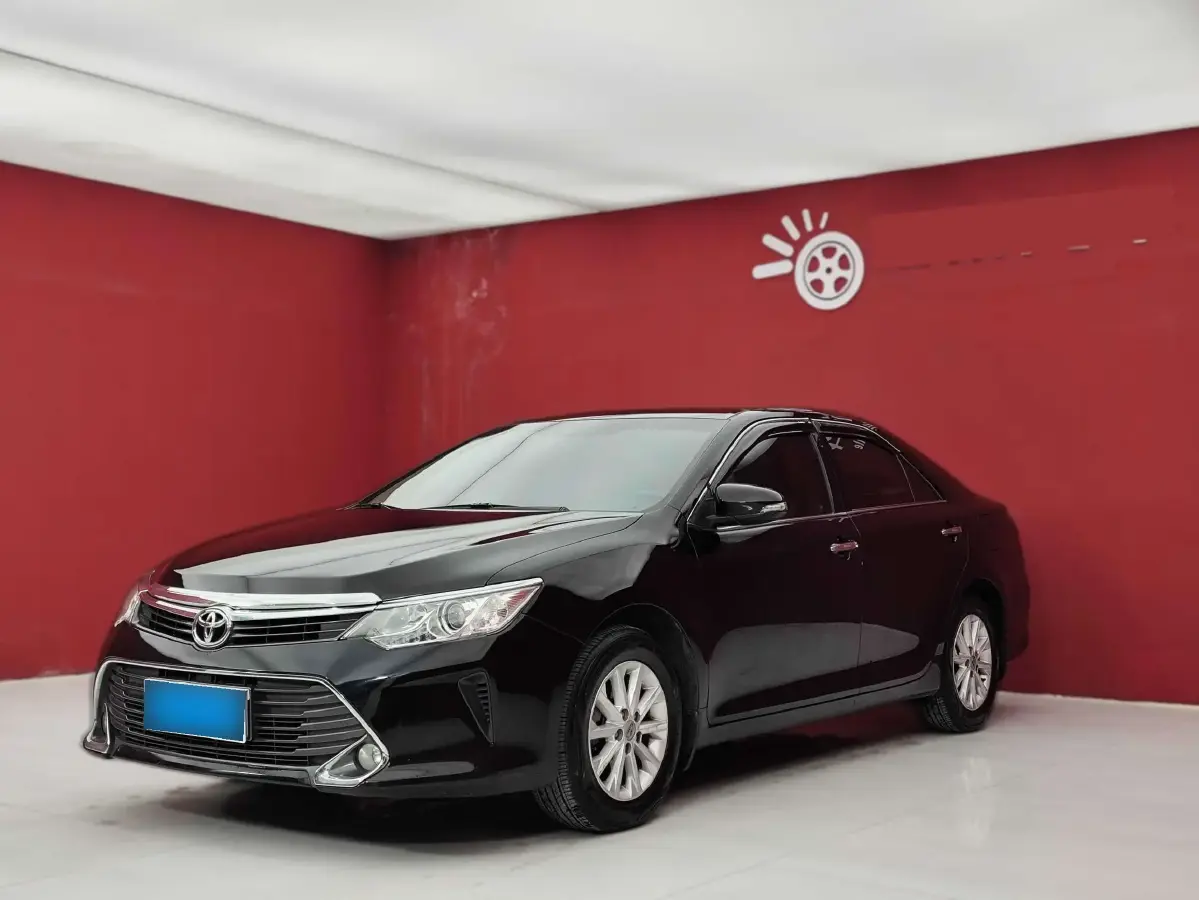 2015 Toyota Camry 2.0L 167HP L4 6AT