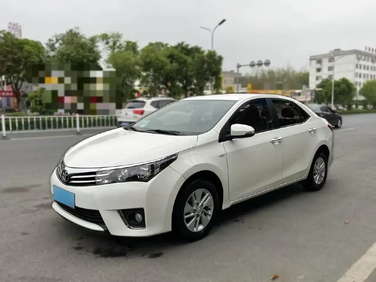 2017 Toyota Corolla 1.6L 122HP L4 CVT