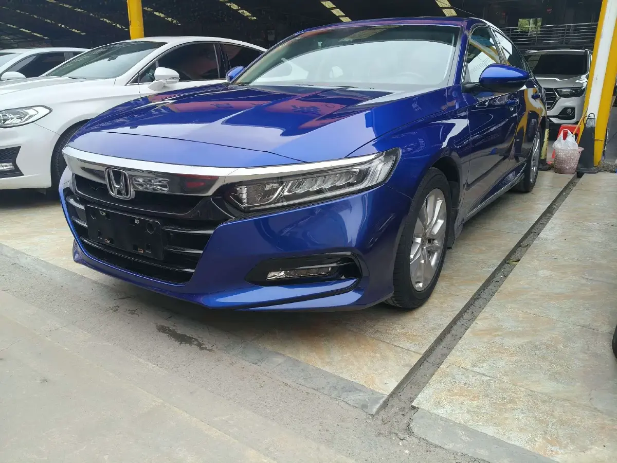 2018 Honda Accord 1.5T 194HP L4 CVT