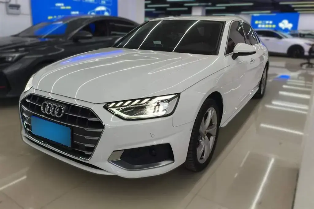 2020 Audi A4L 2.0T 190HP L4 7DCT
