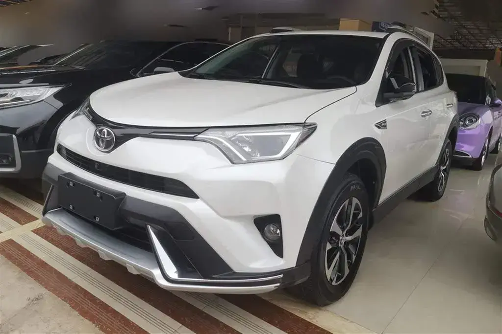 2018 Toyota RAV4 2.0L 151HP L4 CVT