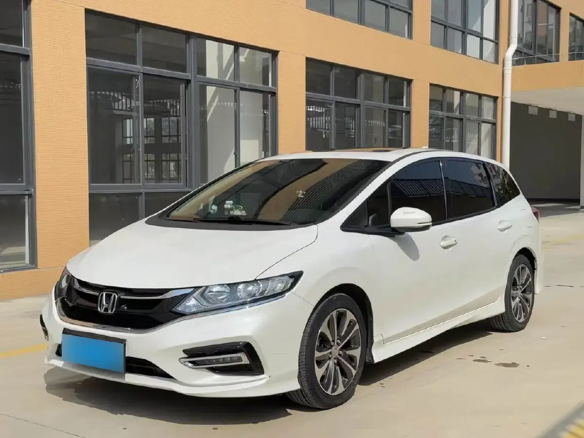 2017 Honda Jade 1.5T 156HP L4 CVT