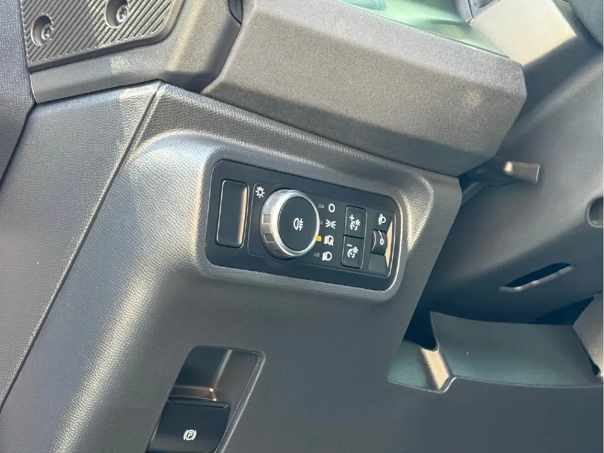 2024 Ford Bronco 2.3T 275HP L4 10AT,autocango,china used car exporter,china ev exporter,chinese used car exporter,chinese used ev exporter