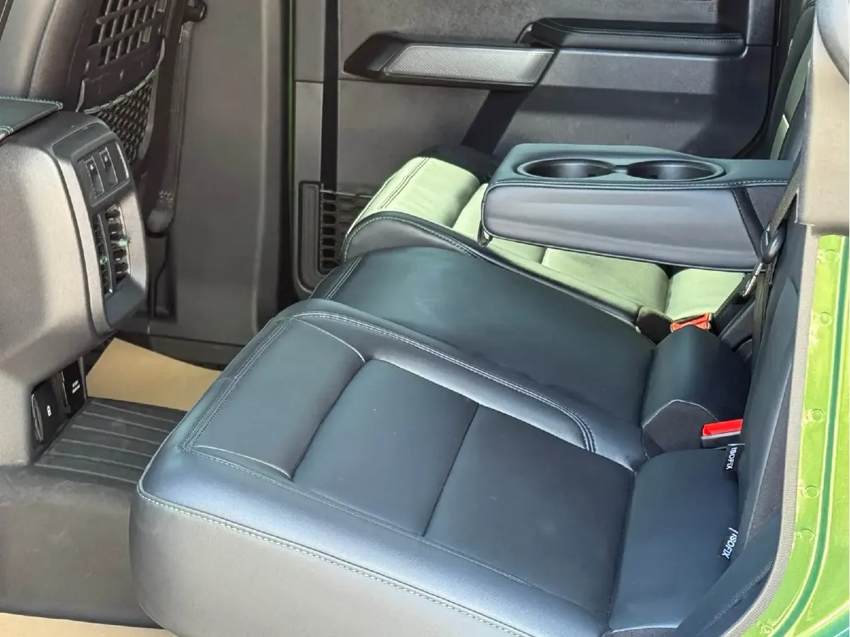 2024 Ford Bronco 2.3T 275HP L4 10AT,autocango,china used car exporter,china ev exporter,chinese used car exporter,chinese used ev exporter