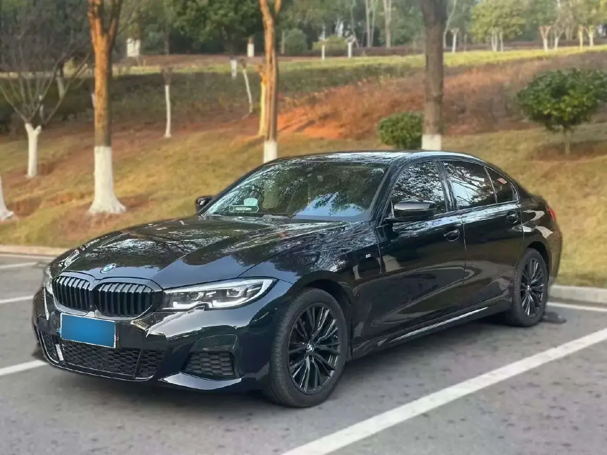 2022 BMW 3 Series 2.0T 184HP L4 8AT